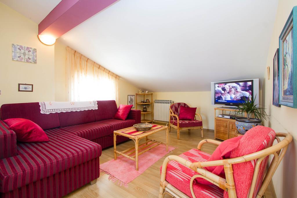 Bella Vista Apartment Пореч Екстериор снимка